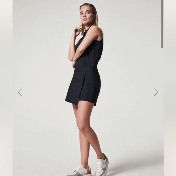 SPANX 6 Inch Sunshine Skort Very Black Size M - Picture 2 of 11